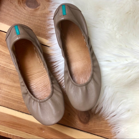 taupe tieks